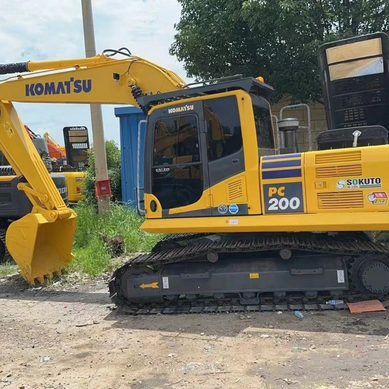 Used Komatsu PC200-8 Excavator