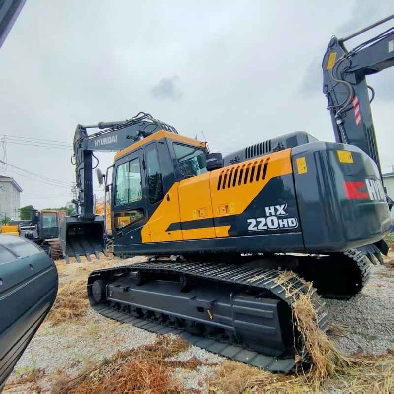 Excavator with smart monitoring system