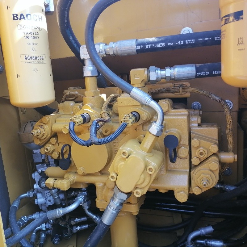 orignal  cat313D hydraulic pump