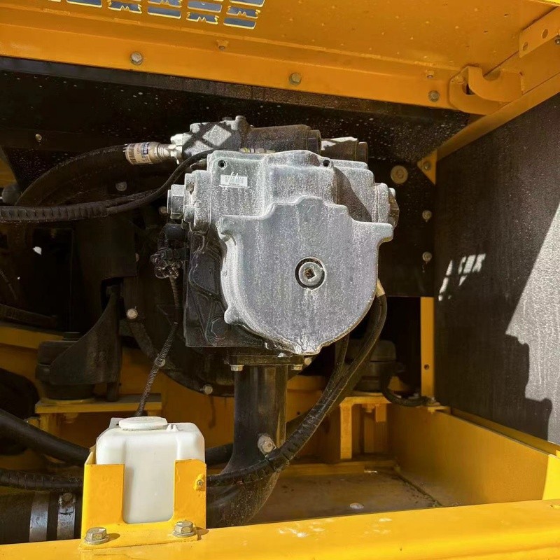  orignal  Komatsu PC450-8 pump