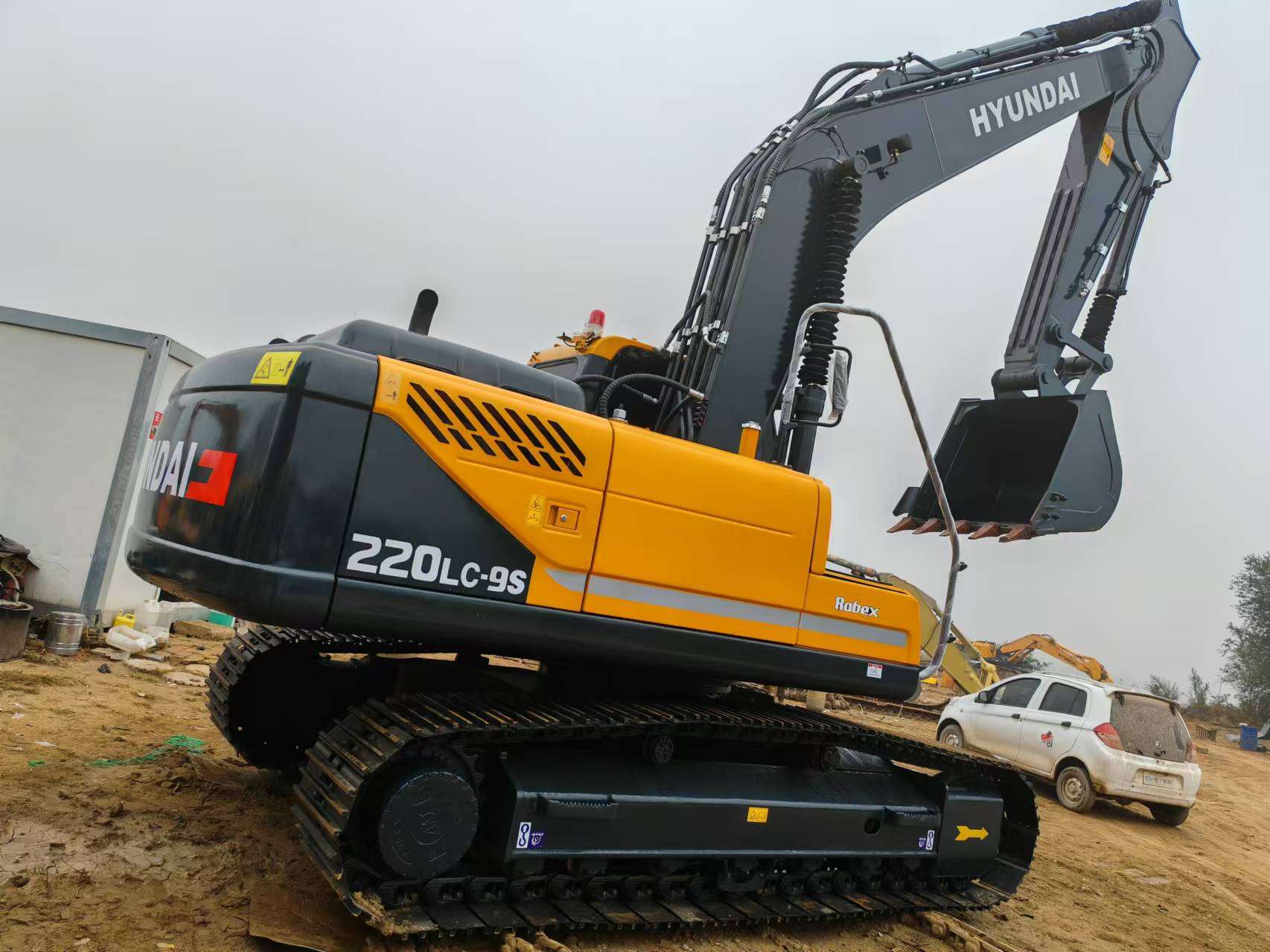 Why Customers Choose the Hyundai 220LC-9S Excavator！
