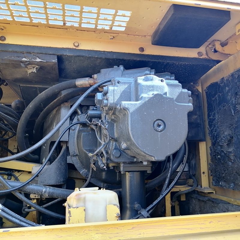  orignal  Komatsu PC400-8 pump